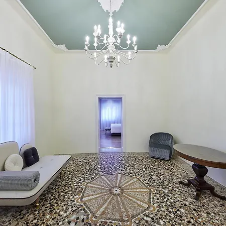 Della Torre Valsassina Hofer Hohenlohe Nocleg ze śniadaniem Sagrado